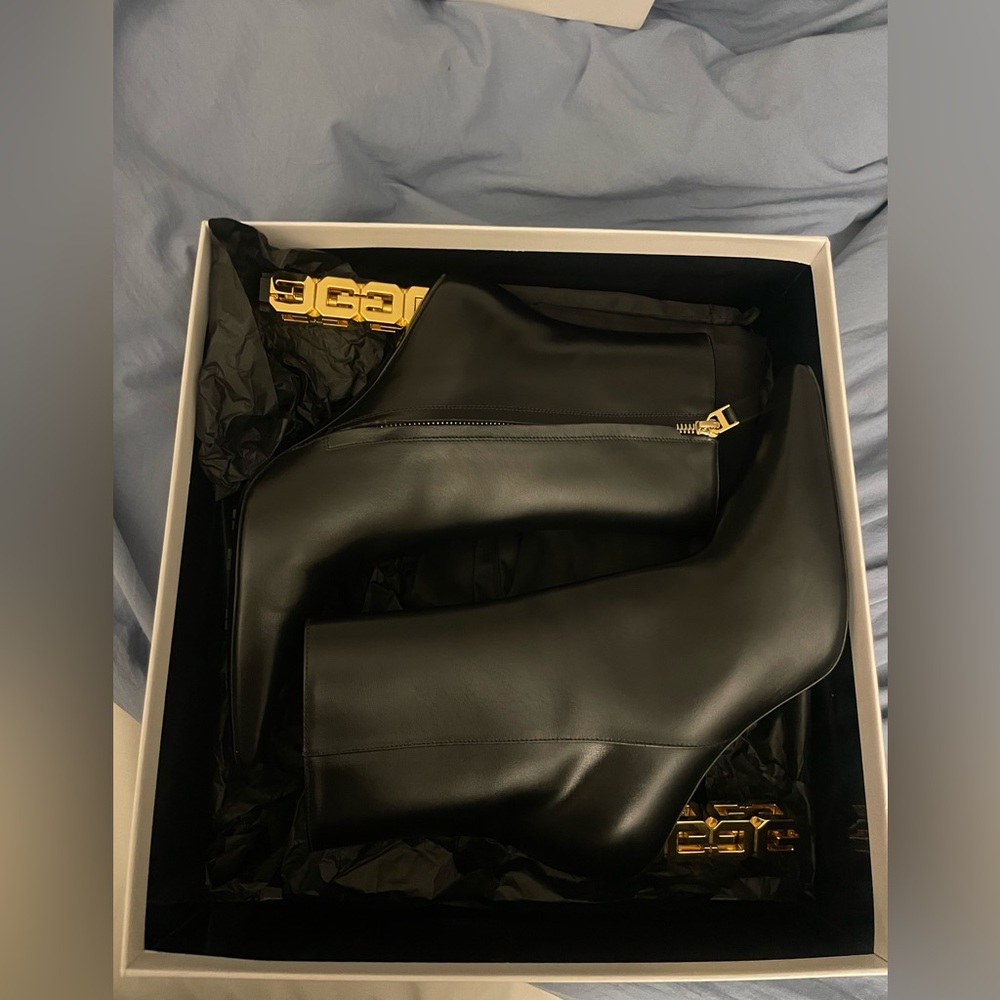 Givenchy G cube ankle boots - Picture 3 of 9